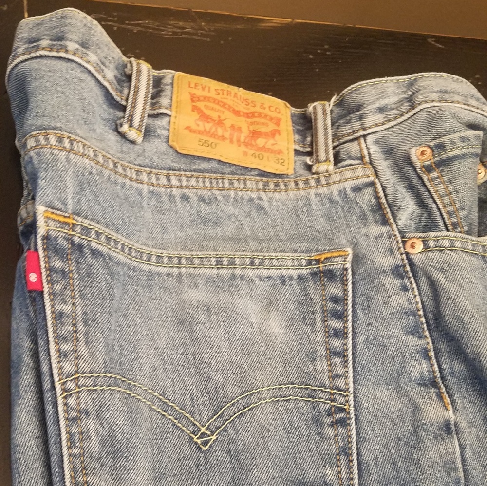 Levi 550 jeans